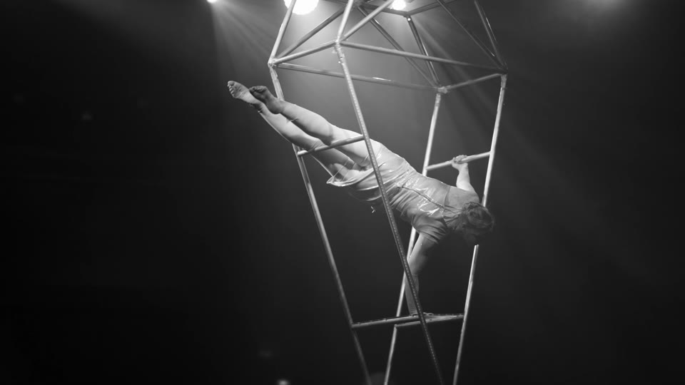 2022-01 - Jewel short BW